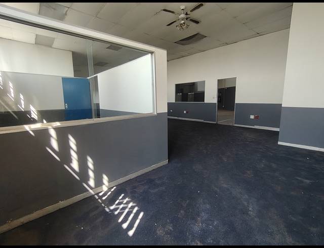 778M² WAREHOUSE TO LET IN STEELEDALE